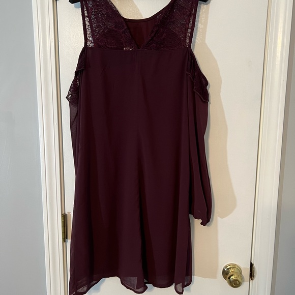 MAURICES Cold Shoulder Lace Ruffle Maroon Dress - Size Small - Picture 5 of 5
